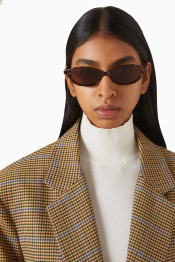 Duskfall Oval Sunglasses in Polymer