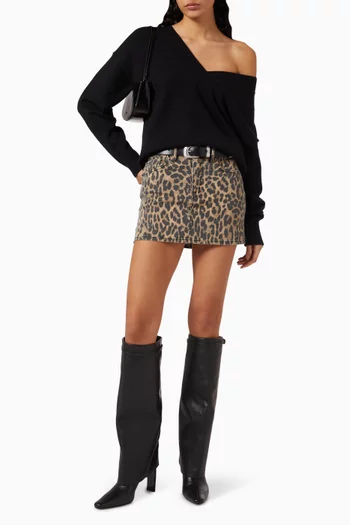 تنورة جود ناينتيز قصيرة بنقشة جلد الفهد دينم