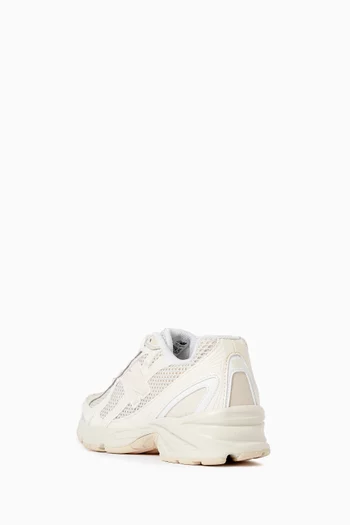 740 Sneakers in Mesh