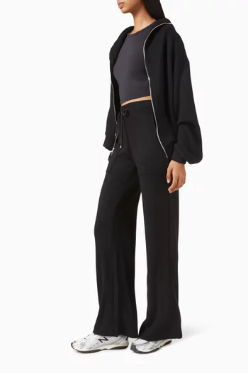 كنزة بلاش بغطاء رأس وسحّاب