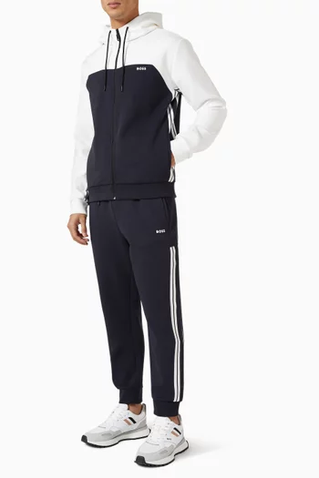 كنزة بغطاء رأس مقسمة بألوان قطن