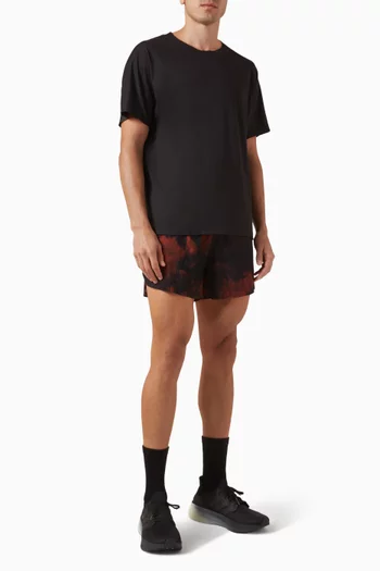 شورت للجري بنقشة