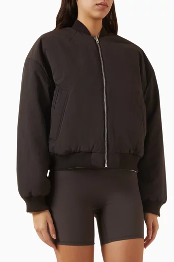 جاكيت بومبر بوجهين وقصة فضفاضة