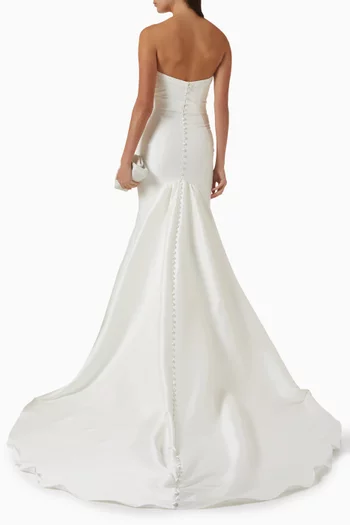 فستان سهرة بقصة حورية البحر ستان