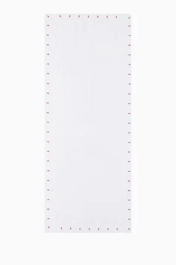 مفرش طاولة اجور مزين بتطريزات ورود