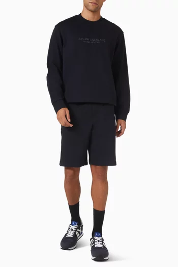 شورت بشعار الماركة بنفس اللون قطن