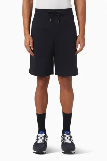 شورت بشعار الماركة بنفس اللون قطن