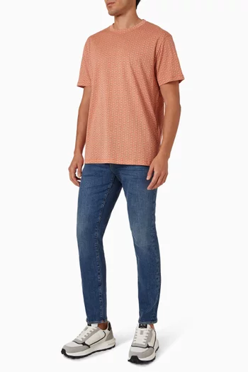 تي شيرت مزين بشعار الماركة قطن