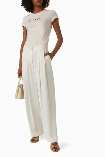 بنطال بقصة ساق واسعة