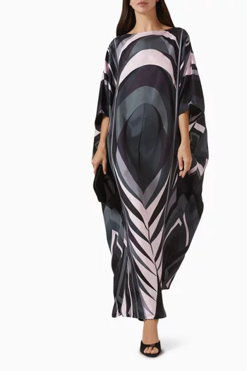 قفطان طويل مزين بنقشة حرير تويل