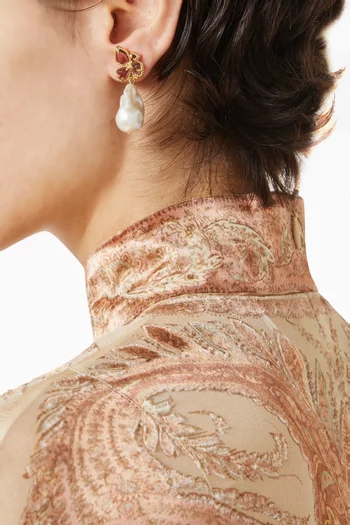 Bloom Pearl Earrings in 12kt Gold-plated Metal