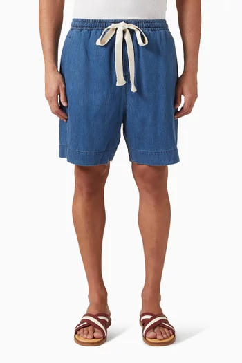 Walk Shorts in Denim
