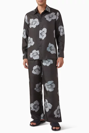 بنطال بقصة ساقين واسعتين ونقشة الزهور