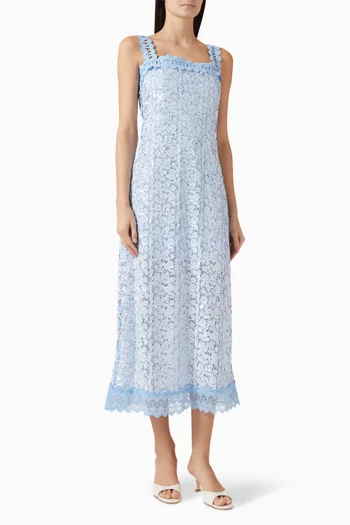 فستان سنتيلا مطرز بالترتر