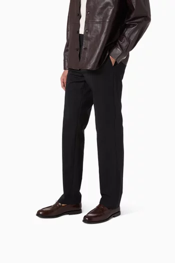 حذاء سهل الارتداء بشريط بيني ووسادة قدم بتقنية Airfit® جلد