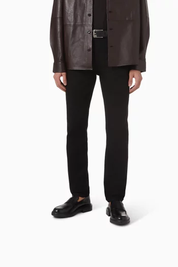 حذاء سهل الارتداء بشريط مقوس جلد