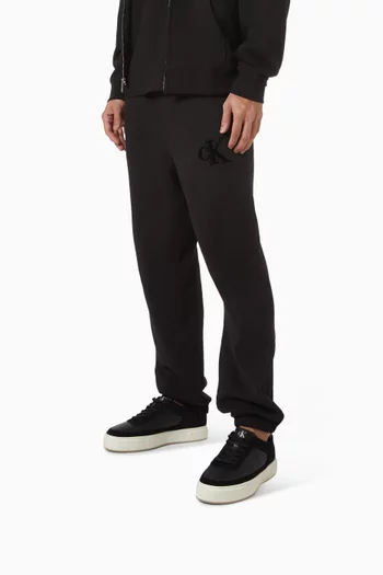 سنيكرز كرة سلة كابسول جلد