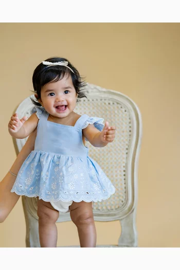 فستان زارا بتطريز إنجليزي قطن