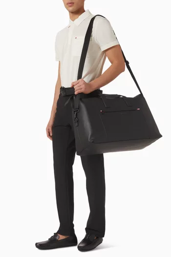 حقيبة دفل بشعار الماركة جلد صناعي