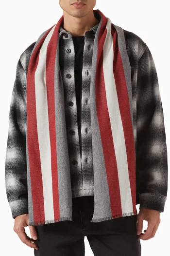 وشاح مخطط صوف