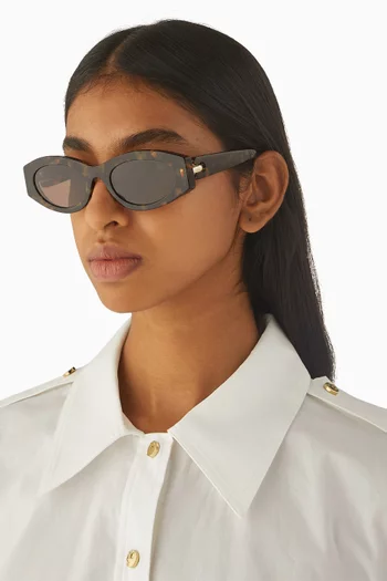 نظارة شمسية بثقوب وإطار بيضاوي أسيتات