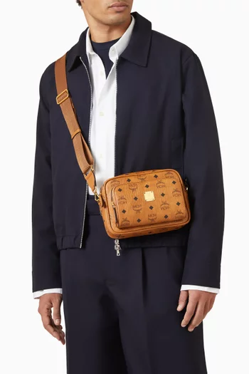 حقيبة كروس ارين قنب بنقشة فيزيتوس وحروف شعار الماركة