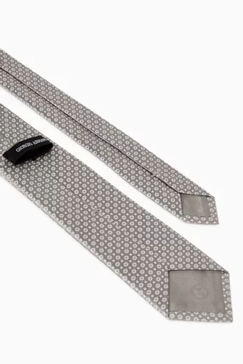 ربطة عنق بنقشة نقاط صغيرة من الجاكار حرير