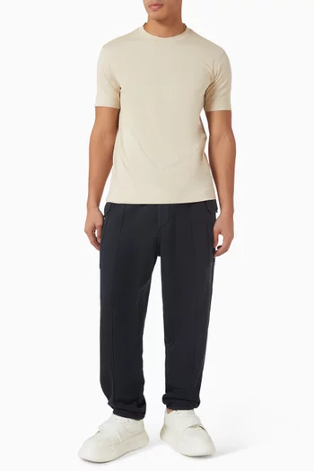 تي شيرت بشعار الماركة قطن