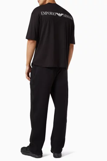 تي شيرت بشعار الماركة قطن