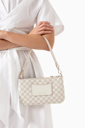 حقيبة كتف بشعار النسر بحجم صغير ونقشة شعار الماركة