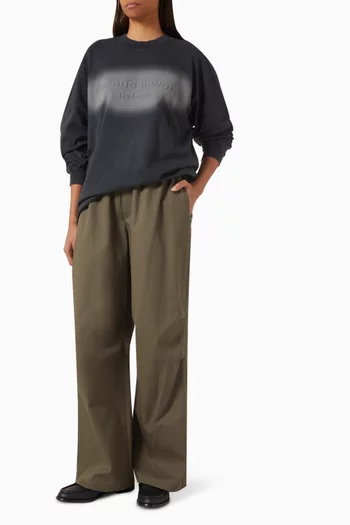 تي شيرت بشعار الماركة بملمس بارز قطن جيرسيه