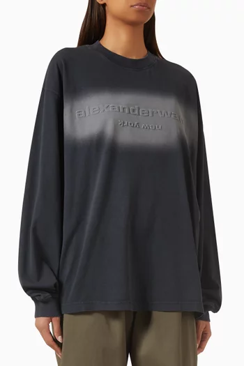 تي شيرت بشعار الماركة بملمس بارز قطن جيرسيه