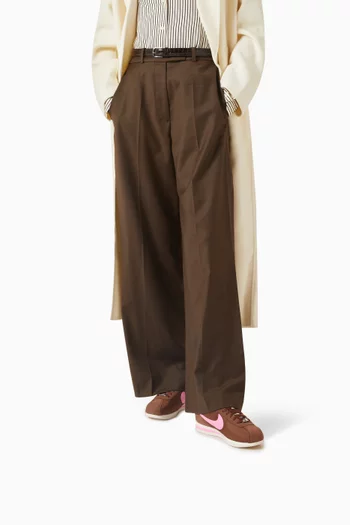 سنيكرز كورتيز قماش