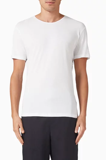 تي شيرت أو بي-تي قطن