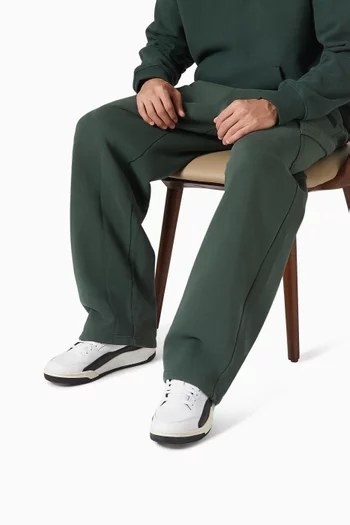 سنيكرز جوردان فلايت كورت جلد وشمواه