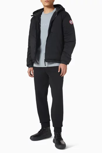 جاكيت لودج بغطاء رأس نايلون