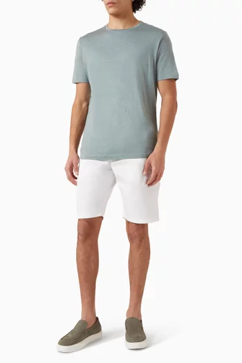 تي شيرت بفتحة رقبة مستديرة قطن حرير