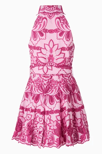 فستان ألورا قصير مزين بتطريزات