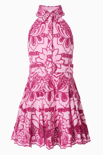 فستان ألورا قصير مزين بتطريزات