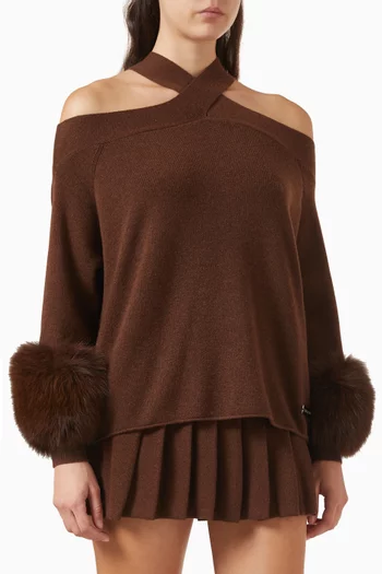 سترة بتفاصيل متقاطعة وحافة مزينة بالفرو صوف وكشمير