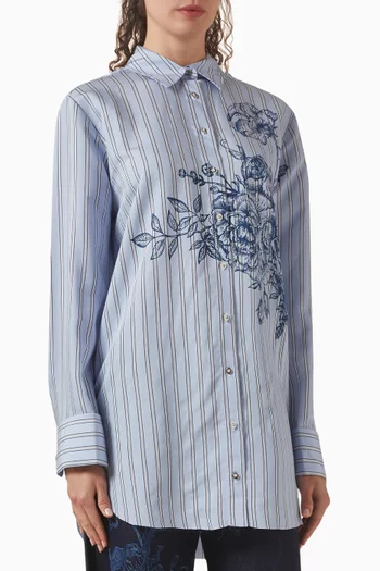 قميص بطبعة زهور