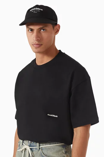 كاب بتصميم مربع