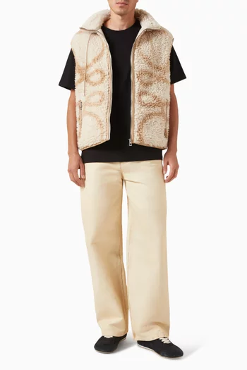 تي شيرت مطرز بشعار الماركة