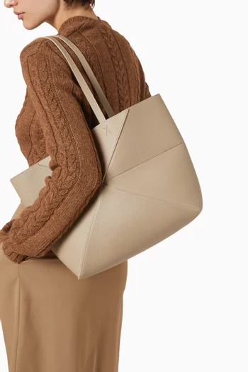 حقيبة يد بازل متوسطة بتصميم قابل للطيّ جلد