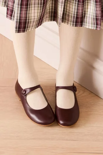 حذاء ماري جين جلد