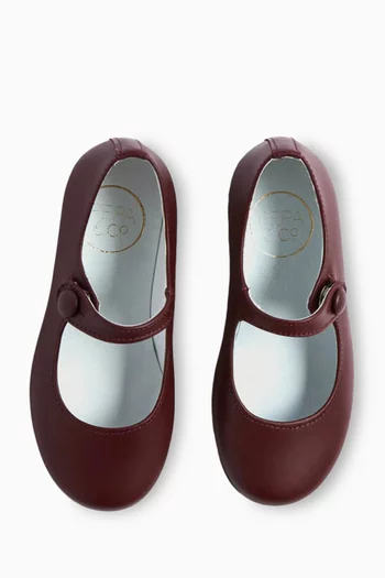 حذاء ماري جين جلد