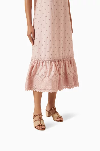 حذاء مفتوح بحلي هرمية وكعب 60 مم خوص وجلد