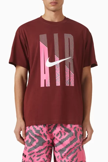 تي شيرت مزين بسنيكرز ماكس 90 قطن من تشكيلة الملابس الرياضية