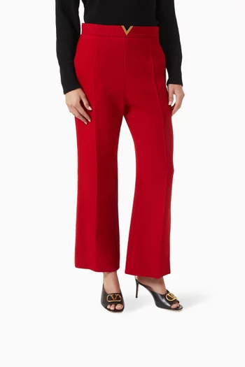 حذاء مفتوح بشعار حرف V المميز للماركة وكعب 80 مم جلد جدي