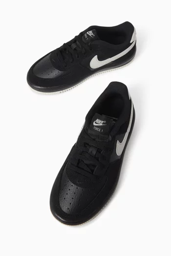 سنيكرز فورس 1 أسفل الكاحل